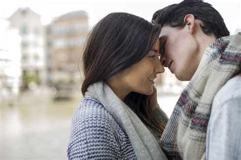 好き な 芸能人 と キス する 夢|好きな芸能人が夢に出てくる基本的な夢占いの意味と .